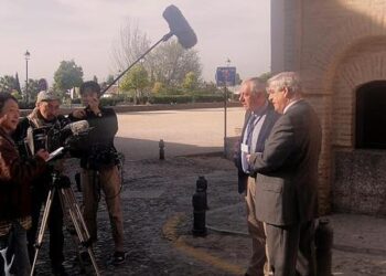 UNA TELEVISIÓN JAPONESA GRABA EN EL ALJIBE DEL REY EL VÍNCULO ENTRE GRANADA Y EL AGUA.